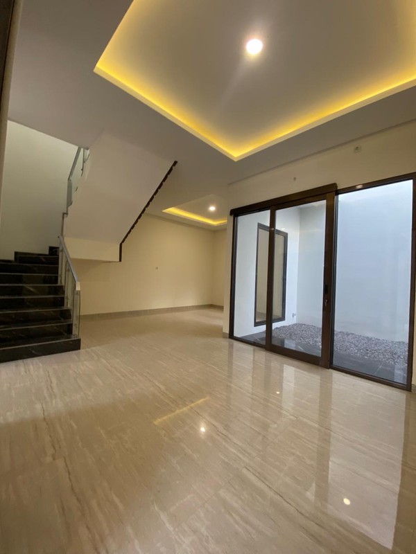 3 M-an Dijual Rumah Baru Internasional Village Citraland Surabaya Dekat Gwalk, Sekolah Ciputra