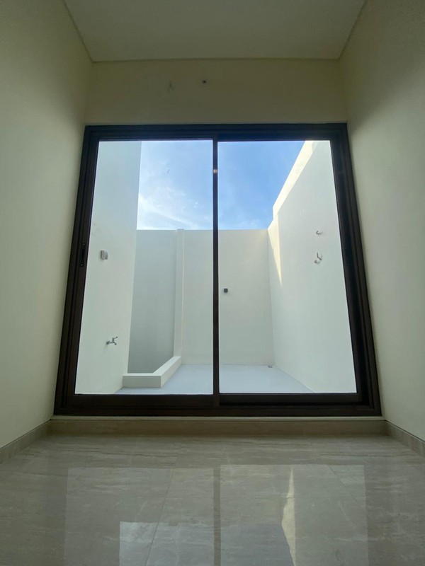 3 M-an Dijual Rumah Baru Internasional Village Citraland Surabaya Dekat Gwalk, Sekolah Ciputra