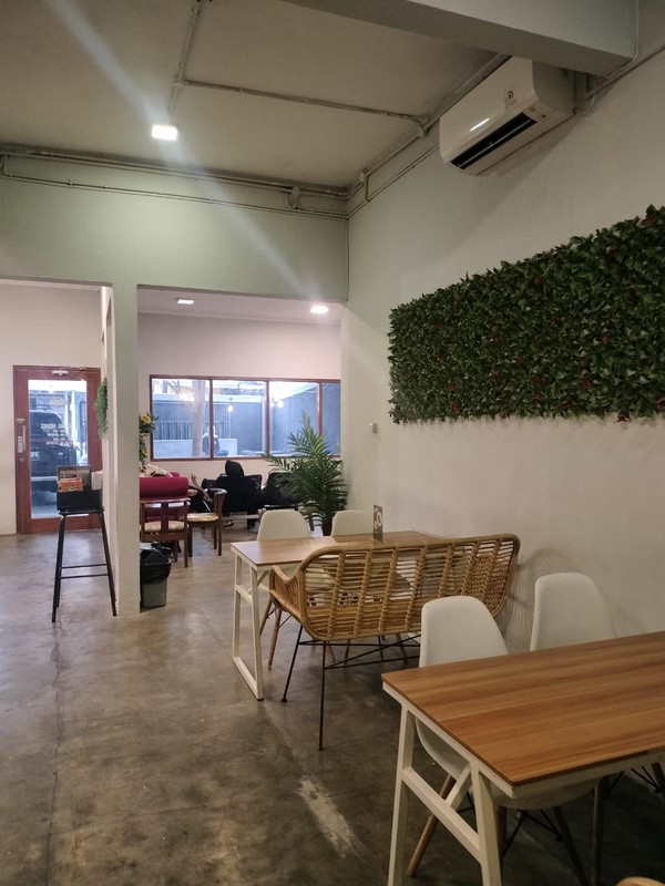 Ruang Usaha Siap Pakai dan Lokasi Strategis Kawasan Ramai@Ciputat