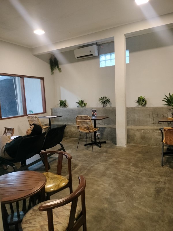 Ruang Usaha Siap Pakai dan Lokasi Strategis Kawasan Ramai@Ciputat