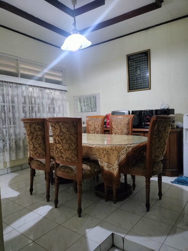 Rumah 2 Lantai Siap Huni dengan Hunian Nyaman dan Asri @Ciputat