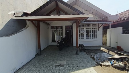 Rumah Siap Huni dengan Luas Besar di Kemuning, Pondok Aren