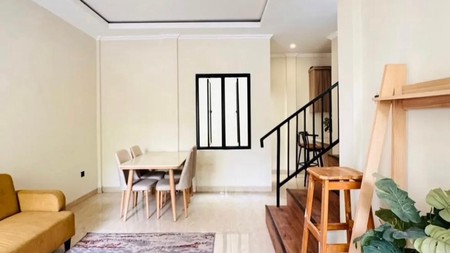 Rumah Cantik Siap Huni Posisii HOOK dengan Hunian Nyaman dan Asri @Ciputat Timur, Tangerang Selatan