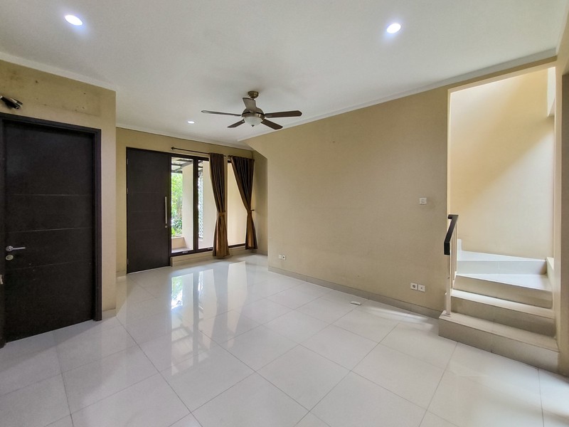 Rumah Bagus,dalam cluster di Bintaro Jaya 7.