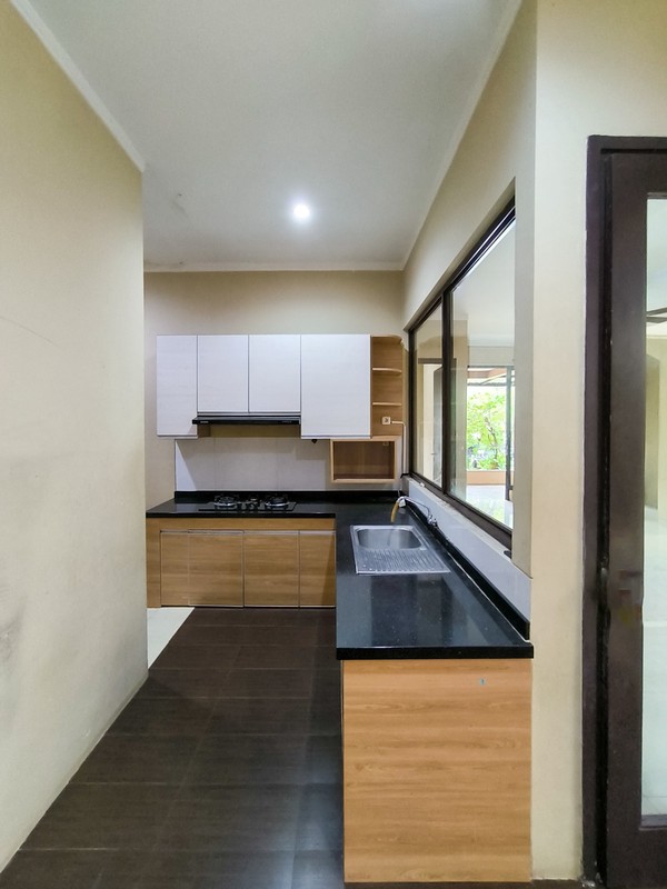 Rumah Bagus,dalam cluster di Bintaro Jaya 7.