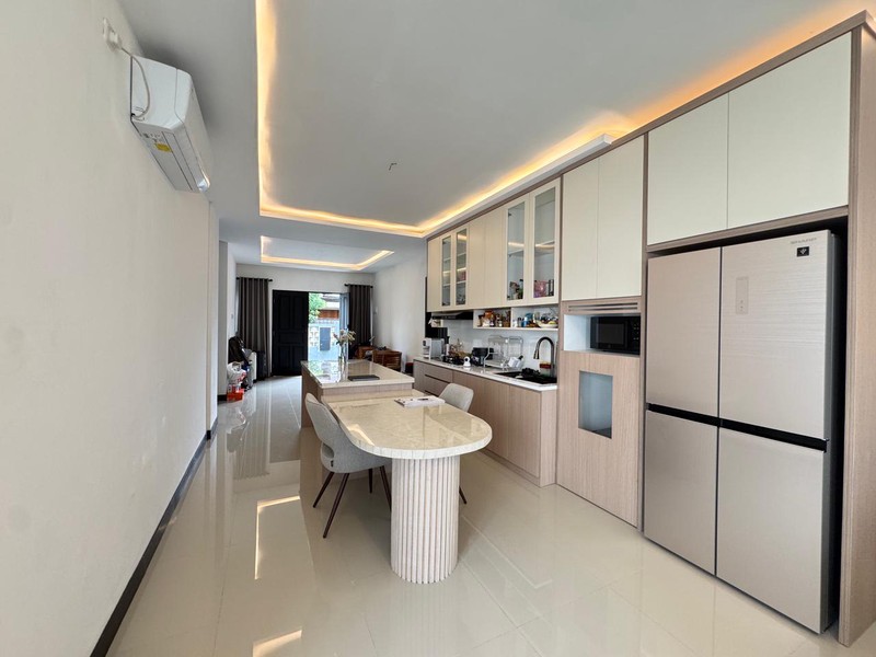 Rumah Super Nyaman Konsep Open Space Full Furnished di Cinere