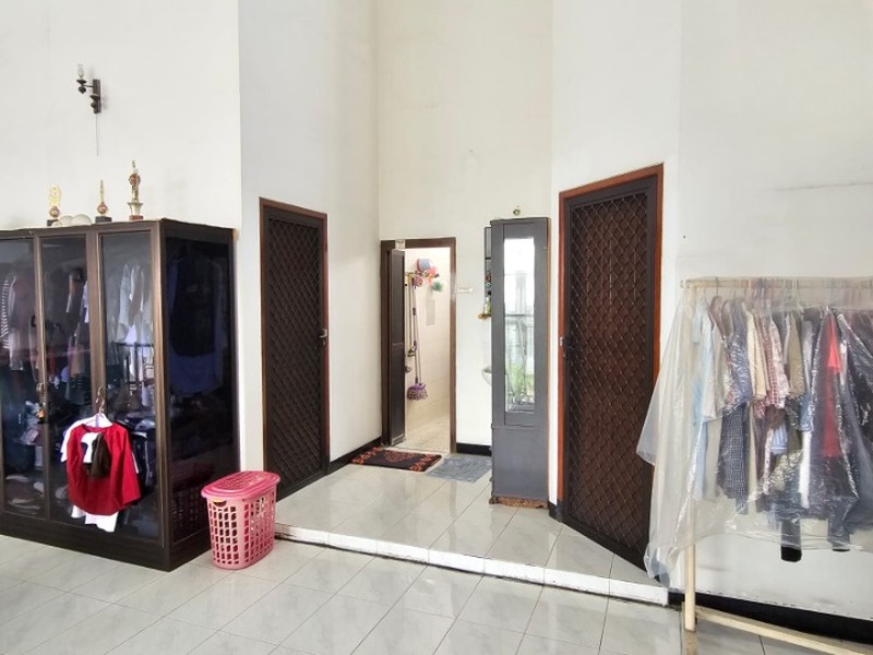 DI JUAL RUMAH HOOK SIAP HUNI DI MANYAR TIRTOASRI SURABAYA TIMUR