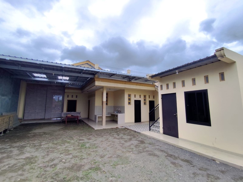 Disewakan Toko & Gudang Luas Area Strategis Dekat Jl. Kadisoka, di Purwomartani, Kalasan, Sleman