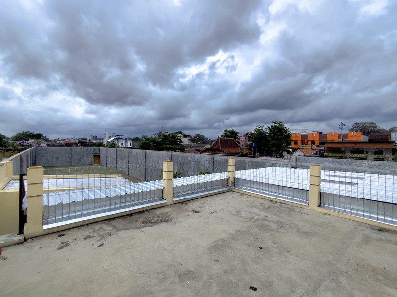 Disewakan Toko & Gudang Luas Area Strategis Dekat Jl. Kadisoka, di Purwomartani, Kalasan, Sleman