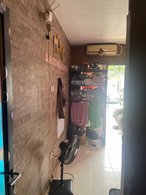 Kios Siap Pakai Lokasi Strategis di Bawah Apartemen @Ciputat