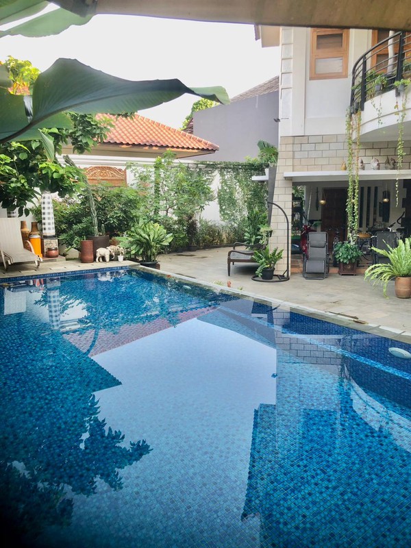  DIJUAL RUMAH MEWAH, TANAH NGANTONG,  DESIGN ETNIK 2LT DI JAGAKARSA