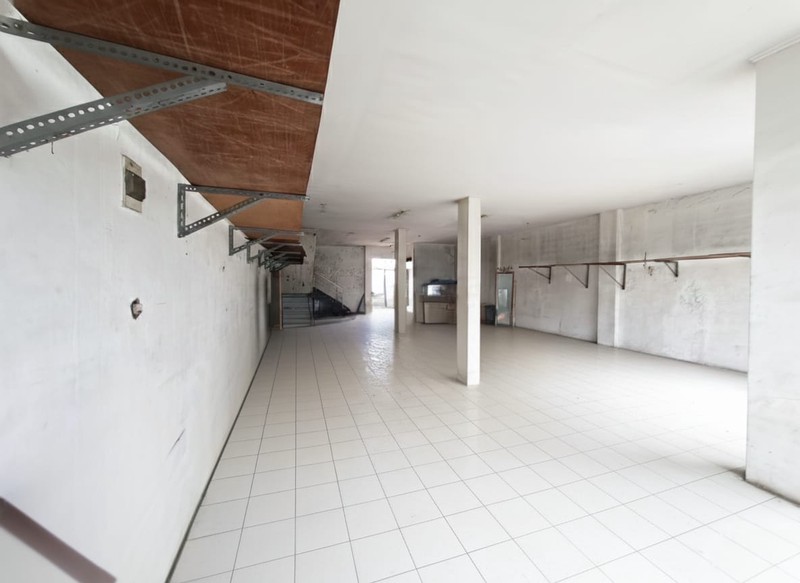 Disewakan Ruko 3 Lantai Cocok Untuk F&B atau Retail Lokasi Strategis Margasatwa Raya, Pondok Labu