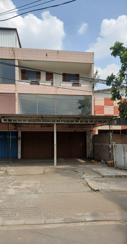 Disewakan Ruko 3 Lantai Cocok Untuk F&B atau Retail Lokasi Strategis Margasatwa Raya, Pondok Labu
