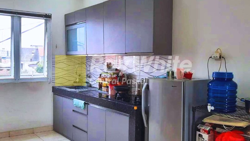 Rumah 3 Lantai di Sayap Astanaanyar Bandung