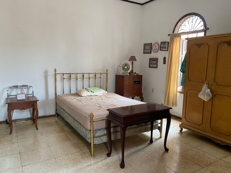 Rumah Row Jalan Lebar Posisi Hook 2 Lantai di Cinere Luas Tanah 800 m2