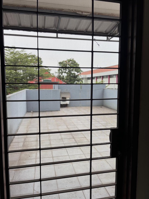 Ruko atau Ruang Usaha 2,5 Lantai Lokasi Strategis dan Ramai di Mainroad Kelenteng Bandung