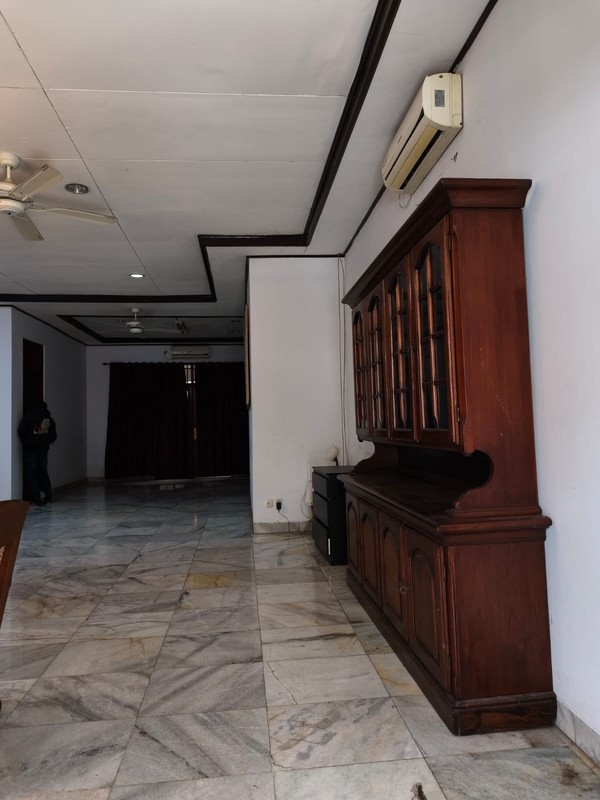 DIJUAL RUMAH JALAN H. JIAN KEBAYORAN BARU JAKARTA SELATAN