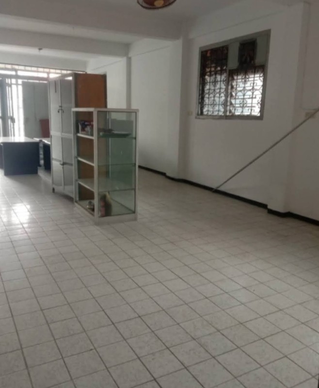 DIJUAL CEPAT RUKO 3 LANTAI RAYA PAHLAWAN PUSAT KOTA