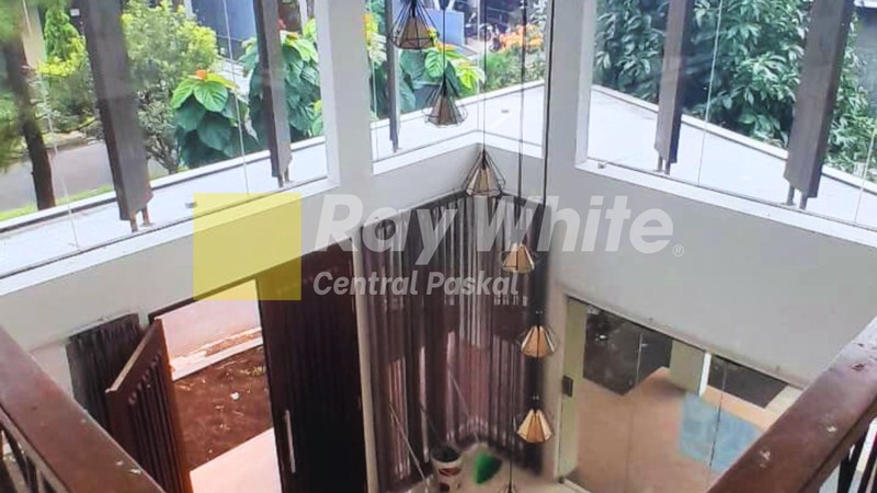 Rumah Furnished di Istana Regency Sudirman Bandung