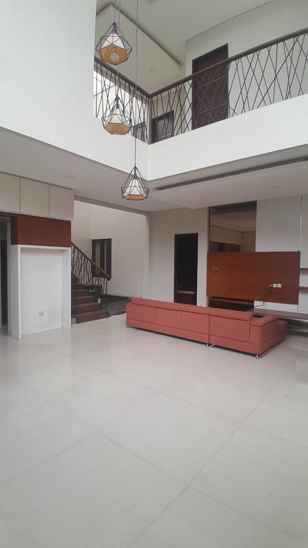 Rumah Furnished di Istana Regency Sudirman Bandung