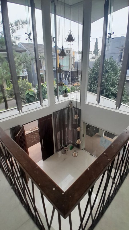 Rumah Furnished di Istana Regency Sudirman Bandung