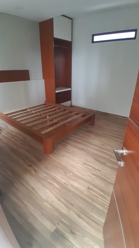 Rumah Furnished di Istana Regency Sudirman Bandung