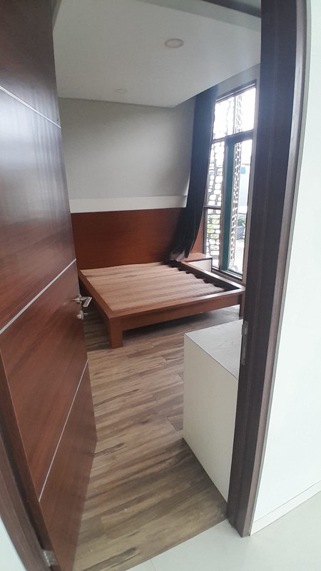 Rumah Furnished di Istana Regency Sudirman Bandung