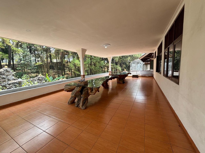 Rumah Luas di Villa Cinere Mas, Tangerang Selatan, dengan Lingkungan sangat Asri