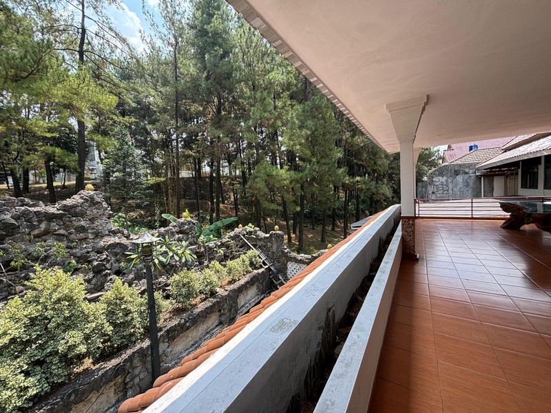 Rumah Luas di Villa Cinere Mas, Tangerang Selatan, dengan Lingkungan sangat Asri