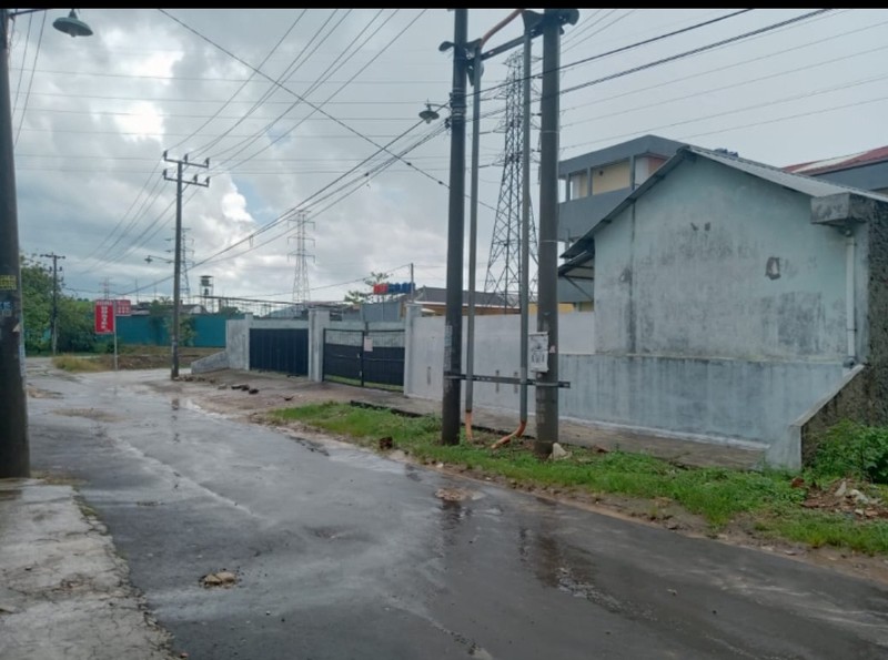 Tanah Bonus Bangunan Bedeng 4 Pintu Jln. Ryacudu Jalan Nangka 4 Korpri Raya Bandarlampung