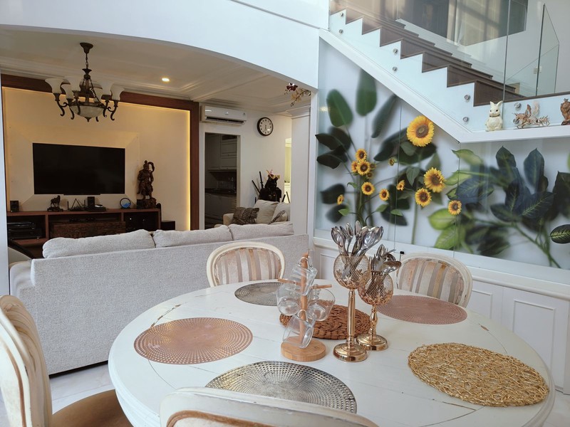 Rumah Mewah 2 Lantai Siap Huni dengan Hunian Asri @Bintaro Sektor 8