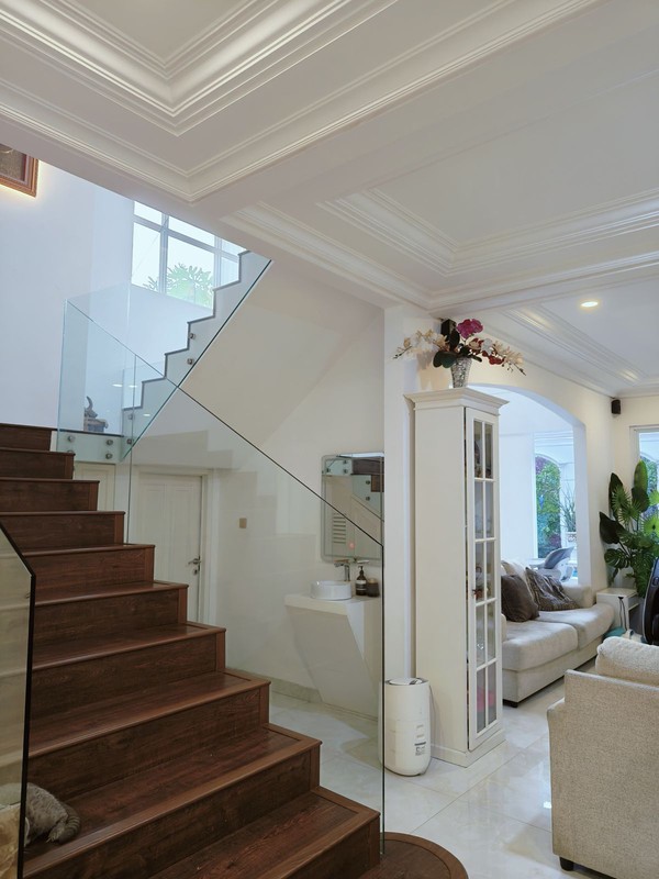 Rumah Mewah 2 Lantai Siap Huni dengan Hunian Asri @Bintaro Sektor 8