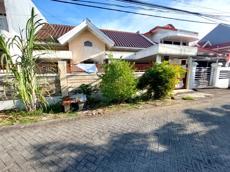 JUAL MURAH RUMAH SIAP HUNI JL KUTISARI INDAH UTARA 