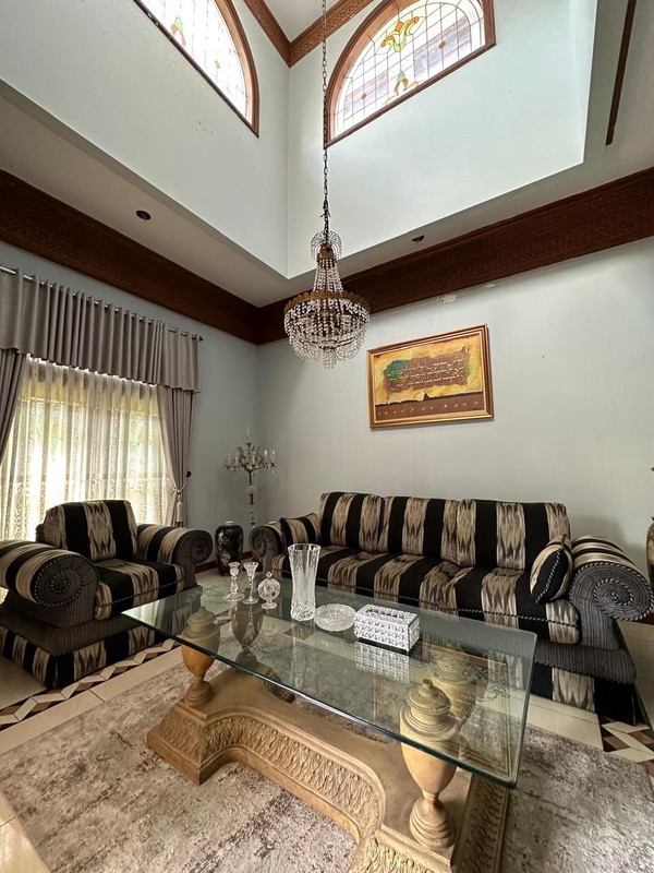 Rumah Bagus Di Jl Pengadegan Selatan Pancoran Jakarta Selatan