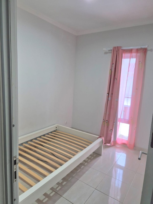 Rumah Keluarga Modern 2 Lantai di Boston Village Gading Serpong