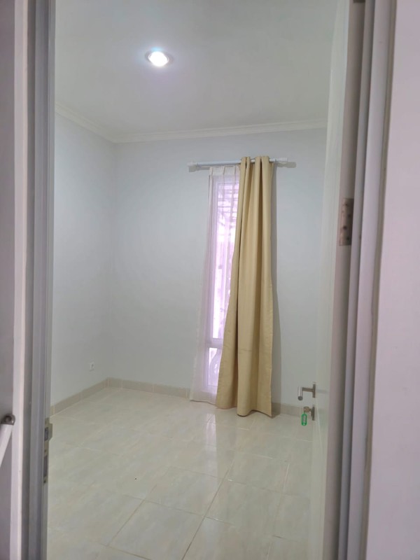 Rumah Keluarga Modern 2 Lantai di Boston Village Gading Serpong