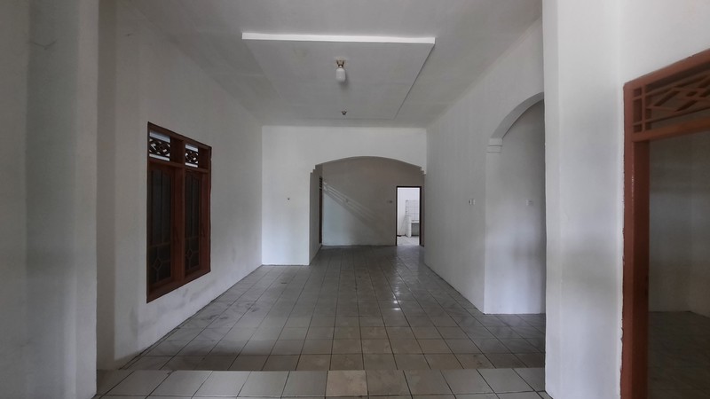 RUKO GANDENG SATU LANTAI DEKAT DENGAN FASILITAS PUBLIK DI JABABEKA DAN SEKITARNYA