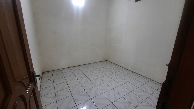 RUKO GANDENG SATU LANTAI DEKAT DENGAN FASILITAS PUBLIK DI JABABEKA DAN SEKITARNYA