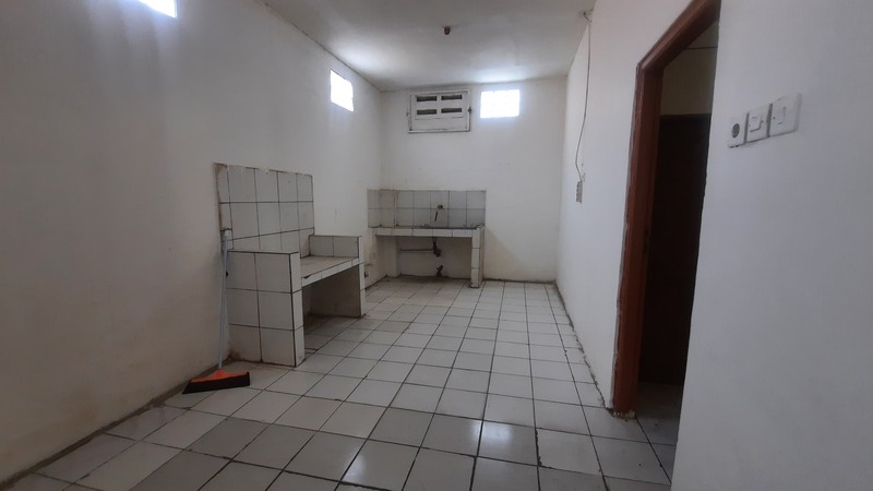 RUKO GANDENG SATU LANTAI DEKAT DENGAN FASILITAS PUBLIK DI JABABEKA DAN SEKITARNYA