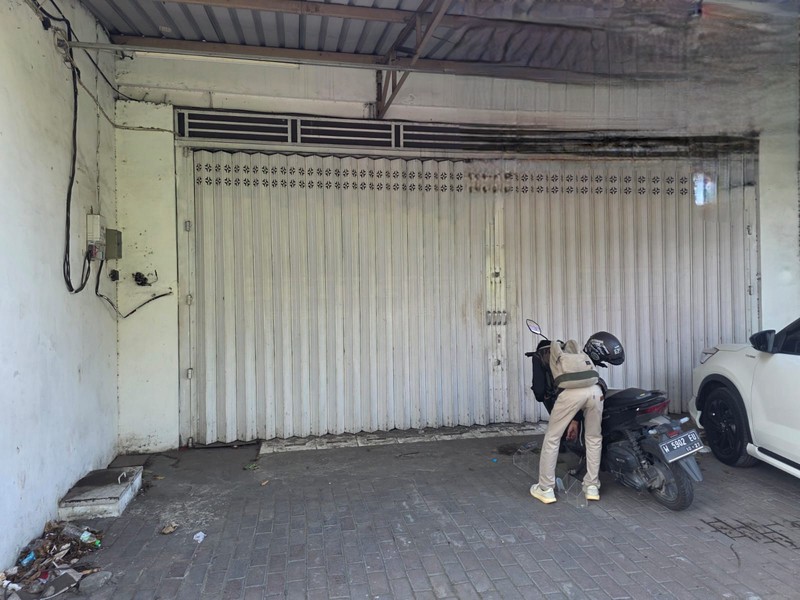 Dijual 216 m2 Ruko Raya Wiyung Surabaya Barat - Hadap Nol Jalan Raya Kembar Komersial Area Cocok Buat Segala Usaha , Resto, Cafe, Toko, Dll