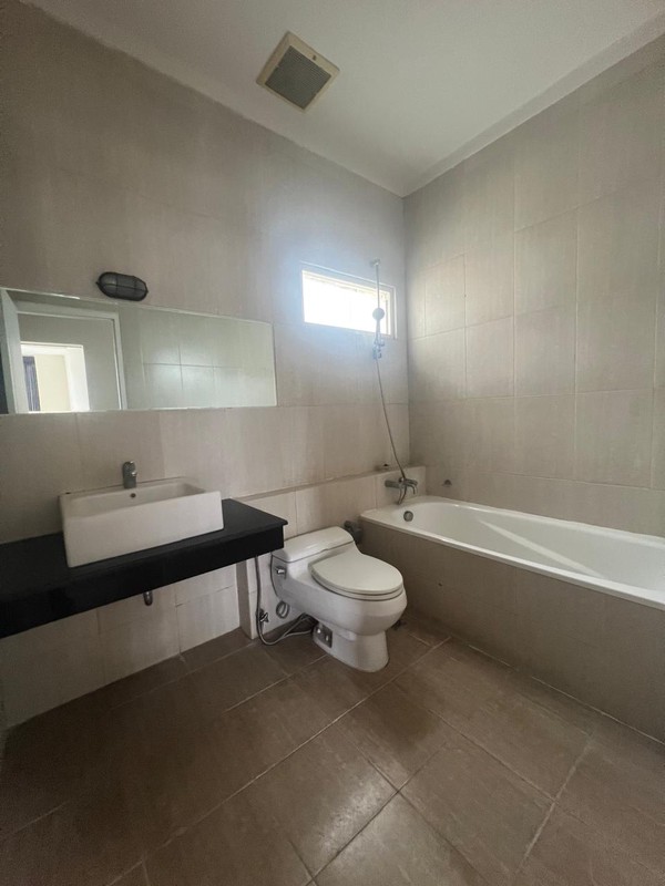 Rumah Siap Huni Bintaro dengan Lingkungan Asri dan Nyaman.