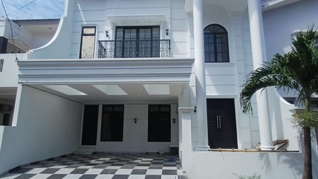 Rumah 2½ Lantai Siap Huni dengan Hunian Nyaman dan Asri @Sektor 9, Bintaro