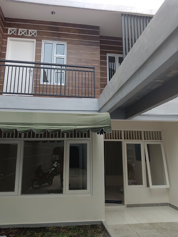 Rumah Siap Huni dengan Hunian Nyaman dan Asri di Ciputat