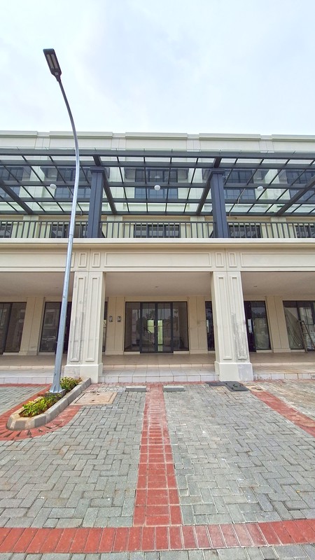 Ruko Premium traffic sangat tinggi di Madison Grande - Gading Serpong
