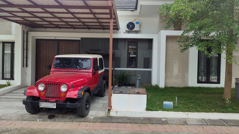 Rumah Mewah Pondok Permai Dengan Kolam Renang & Halaman Luas, Sinduadi, Mlati, Sleman