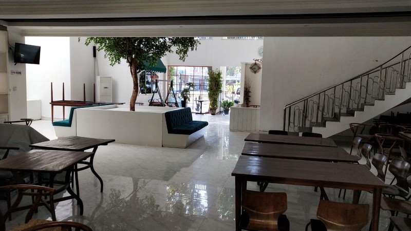 Disewakan PropertI Cocok Untuk Cafe Kantor Resto Jl. Jemursari 