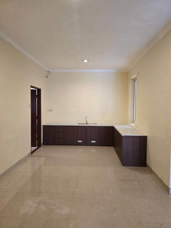 Rumah 2½ Lantai Siap Huni dengan Hunian Nyaman dan Asri @Tebet, Jakata Selatan