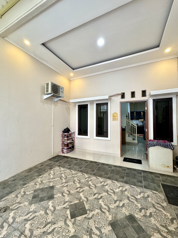 Dijual Rumah 3 Lantai di Tanjung Duren Dalam, Jakarta Barat - Lokasi Strategis & Bebas Banjir
