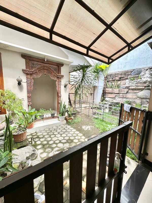 Rumah Mewah 2 Lantai Lokasi Sangat Dekat Dengan Pakuwon Mall, Condongcatur, Depok, Sleman