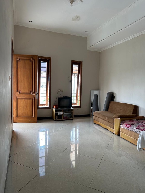 Rumah Mewah 2 Lantai Lokasi Sangat Dekat Dengan Pakuwon Mall, Condongcatur, Depok, Sleman